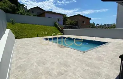 Imperdível sobrado à venda em joinville-sc, bairro saguaçu: 3 quartos, 4 salas, 3 banheiros, 2 vagas de garagem, 411m².