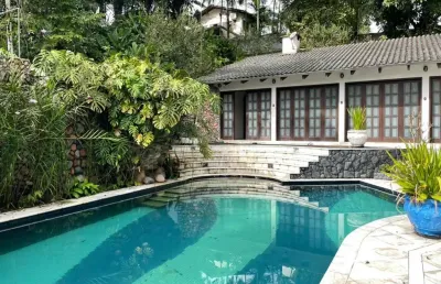 Excelente residência à venda em joinville-sc, bairro bom retiro: 5 quartos, 2 suítes, 3 salas, 5 banheiros, 4 vagas, 570,89m².