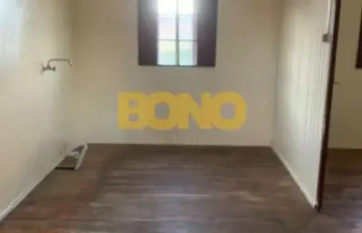 Casa com 2 quartos para alugar no forqueta, caxias do sul  por r$ 700