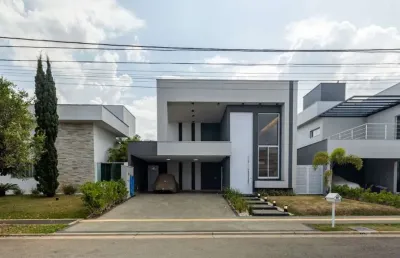 Casa térrea com 200m², 4 suítes e piscina aquecida, no jardins lisboa