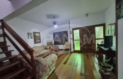 Casa com 4 quartos à venda na avenida alberto pasqualini, 347, jardim itu sabará, porto alegre por r$ 1.000.000