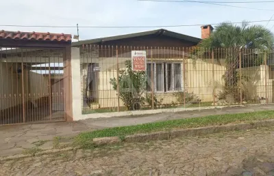 Casa com 3 quartos à venda na rua vicenta maria, 80, rubem berta, porto alegre por r$ 640.000