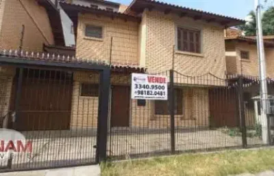 Casa com 3 quartos à venda na avenida senador daniel krieger, 224, jardim itu sabará, porto alegre por r$ 790.000