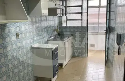 Apartamento com 3 quartos à venda na avenida do forte, 980, vila ipiranga, porto alegre por r$ 415.000