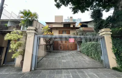 Casa com 4 quartos à venda na rua moema, 547, chácara das pedras, porto alegre por r$ 1.950.000