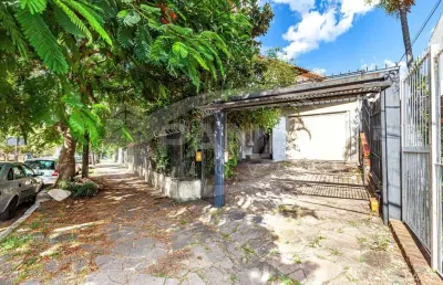 Casa com 4 quartos à venda na avenida benno mentz, 782, vila ipiranga, porto alegre por r$ 790.000