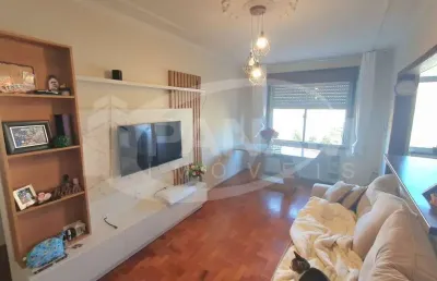 Apartamento com 3 quartos à venda na avenida benno mentz, 18, vila ipiranga, porto alegre por r$ 240.000