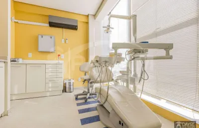 Sala comercial à venda na avenida assis brasil, 3522, cristo redentor, porto alegre por r$ 370.000