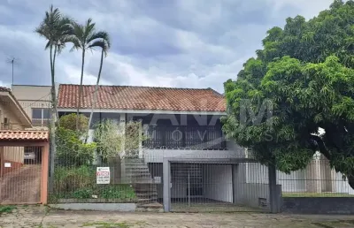 Casa com 3 quartos à venda na avenida benno mentz, 1697, vila ipiranga, porto alegre por r$ 800.000