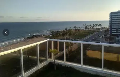 Apartamento 1/4 com varanda e vista mar deslumbrante – nascente e ventilado
