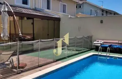 Sobrado de alto padrão a venda no condomínio home club com 4 dormitórios e suíte