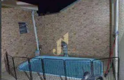 Casa a venda no condomínio casabella com 2 dormitórios