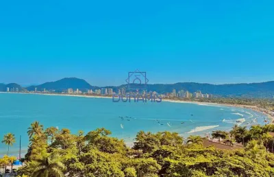 Maravilhoso apartamento na praia da enseada, com uma maravilhosa vista para o mar e varanda gourmet