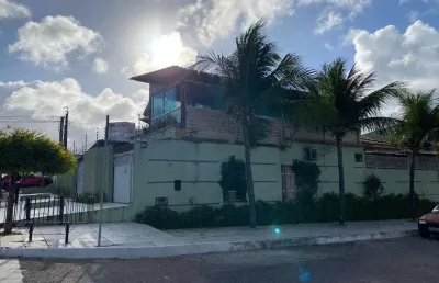 Casa com 4 quartos e 4 banheiros para alugar, 280 m² por r$ 5.000/mês