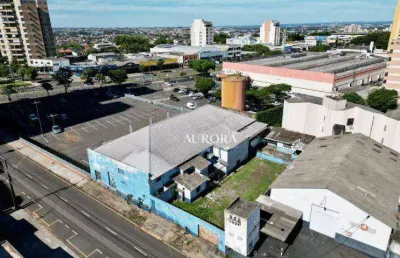 Barracão com possibilidade de reforma. ao lado do atacadão.