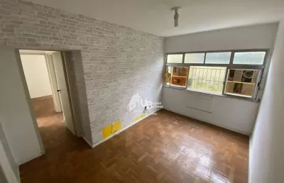 Apartamento de 3 quartos com dependencia na rua lins de vasconcelos