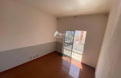 Maravilhoso apartamento de 2 quartos e garagem no méier