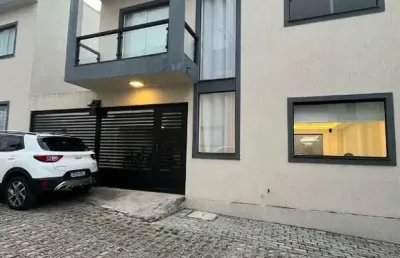 Casa em condomínio fechado com 3 quartos à venda no buraquinho
