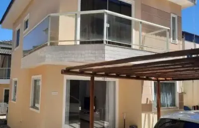 Casa em condomínio fechado com 4 quartos para alugar no ipitanga