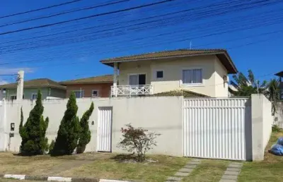 Casa com 4 quartos à venda no buraquinho, lauro de freitas , 350 m2 por r$ 850.000