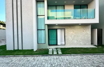 Excelente casa 4/4 dormitórios com piscina no miragem buraquinho