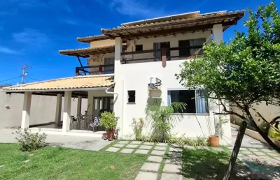 Alugo casa 6/4 dormitórios com energia solar em buraquinho