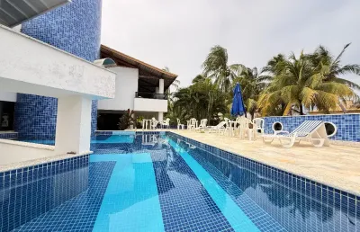 Casa porteira fechada em alameda fechada 5/4 suítes em vilas do atlântico