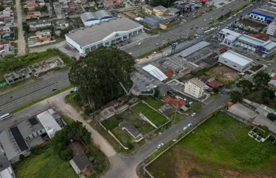 Ótimo  terreno a venda de frente para rua em excelente localização!!