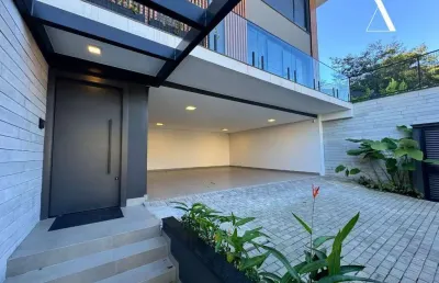 Casa com 3 dormitórios à venda, 285 m² por r$ 2.889.000,00 - américa - joinville/sc
