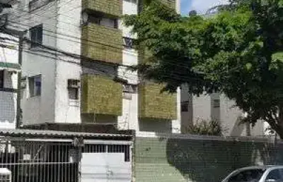 Apartamento para venda tem 136 metros quadrados com 4 quartos