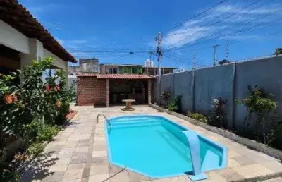 Imóvel para venda com 250 metros quadrados com 4 quartos