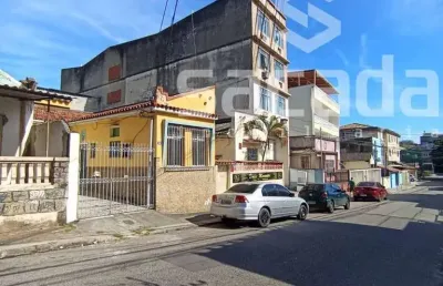 Casa com 3 quartos para alugar na Rua Grão Magrico, Penha, Rio de Janeiro