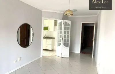 Pinheiros, com 2 dormitórios e 2 vagas ao lado do metrô