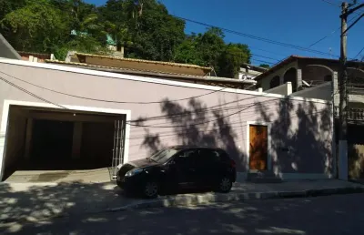 Venda de casa impecável com 3 quartos e 2 suítes  no bairro nome do bairro]