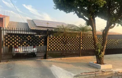 Casa jardim sta. mônica, perto estádio do café e autodromo..