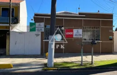 Casa à venda na Rua Felipe Camarão, 606, Prado Velho, Curitiba