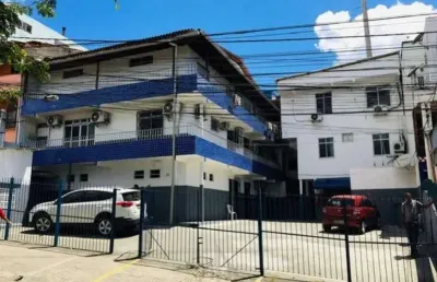 Prédio comercial no cabula vi com 600 m² dividido em 20 salas 8 banheiros 6 vagas, ar condicionado alugar em narandiba doron paralela imbuí salvador