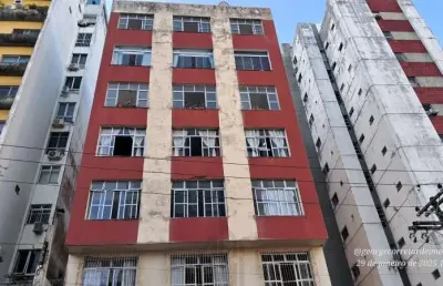 Apartamento amplo com 171 m²,  3/4 suíte e varanda integrada, nascente no tradicional edifício ana gloria entre a padre feijô e euclides cunha vender
