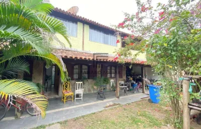 Casa a venda (4 quartos - 2 suítes) - 1.500.000,00 - centro