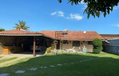 Casa em araruama, 4 quartos (1 suíte) - r$ 600.000,00 - coqueiral - araruama