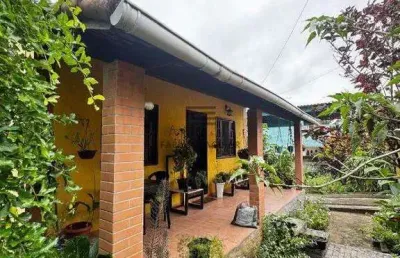 Casa em araruama (2 quartos) - r$ 280.000,00 - xv de novembro