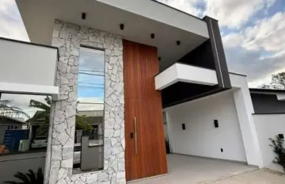 Casa com 3 quartos à venda na delfínio, 38, bela vista, palhoça por r$ 820.000