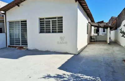 Casa com 2 quartos à venda na Avenida Santa Bárbara do Rio Pardo, 11, Jardim Nova Europa, Campinas