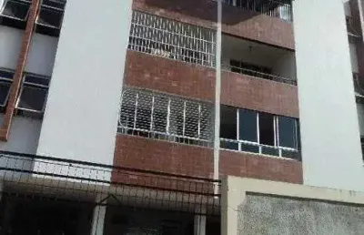 Apartamento amplo com 3 quartos em campo grande - recife - pe