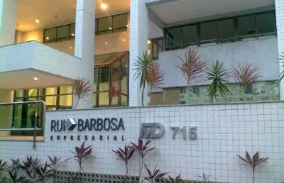 Sala com 100 metros quadrados nas graças - recife - pe