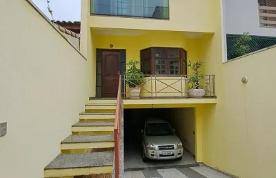 Sobrado maravilhoso com piscina e com 3 suítes !!!!