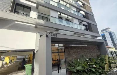 Apartamento à venda 1 suíte com sacada e churrasqueira no centro de florianópoli