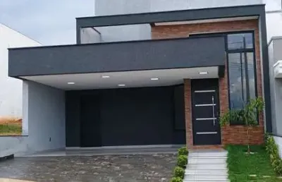 Linda casa com 3 suítes, área gourmet e garagem para 2 carros