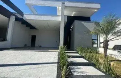 Casa de alto padrão com 3 suítes e piscina no villagio di capri – sorocaba