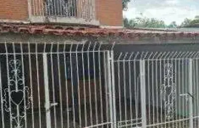 Casa com 2 quartos à venda no Jardim São Carlos, Sorocaba 